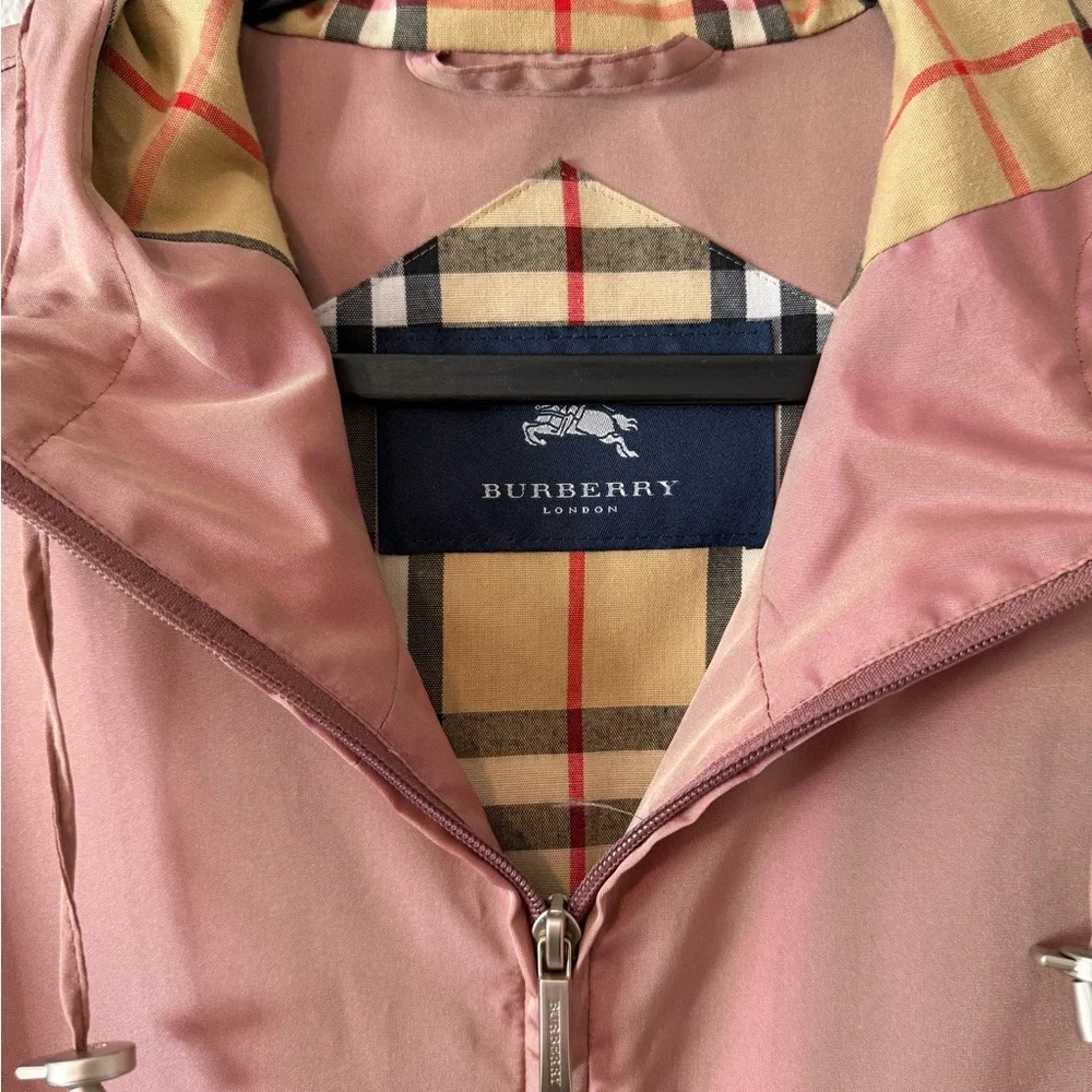 Burberry Pink Hooded Jacket with Signature Check Lining - Picture 2 of 9